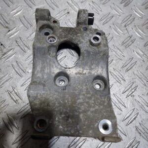 20250628_145016-rotated-1.jpg Suport compresor AC Ford C-Max 1.6 diesel cod motor T3JB cod AV2Q-8D611-AB
