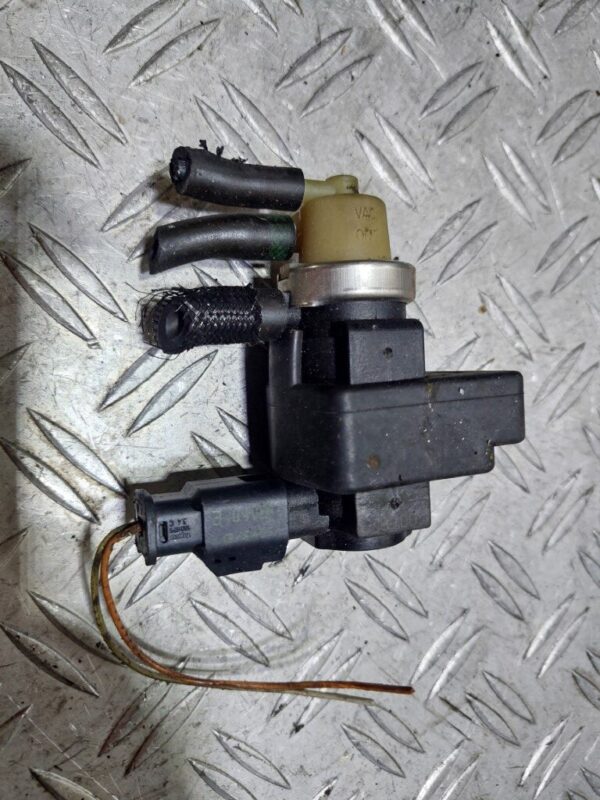 Electrovalva Peugeot 1.6 THP cod motor 5F04 echivalent cu 5F02 si 5FV cod V7595372