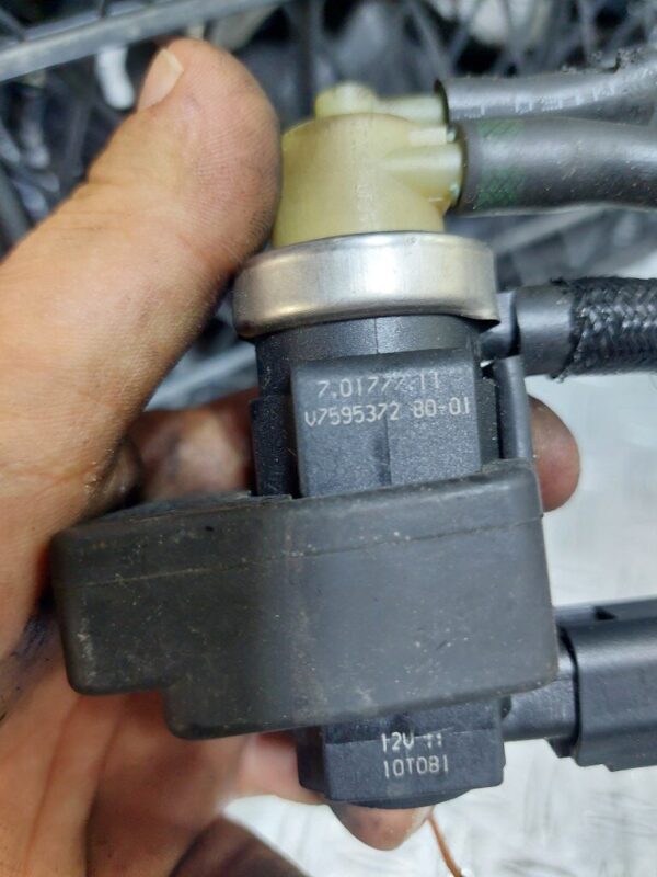 Electrovalva Peugeot 1.6 THP cod motor 5F04 echivalent cu 5F02 si 5FV cod V7595372