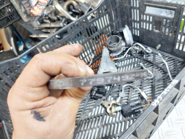 20250628_151528.jpg Fulie arbore cotit BMW seria 5 F10 2.0 D N47D20A cod 7797492
