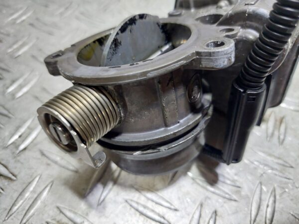 Clapeta acceleratie BMW X3 E83  2.0 D N47D20A cod 7804373
