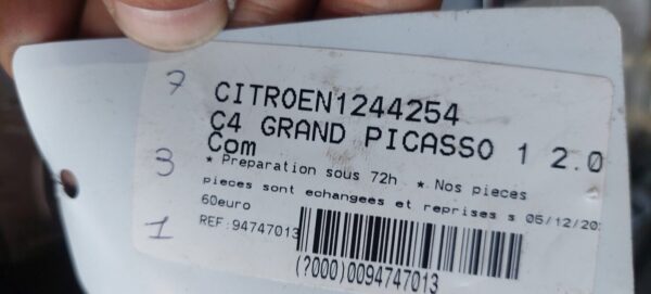 Bloc lumini cu manete Citroen C4 Grand Picasso cod 96642553XT