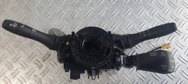 Bloc lumini cu manete si spira airbag Dacia Duster 2019 cod 255540638R