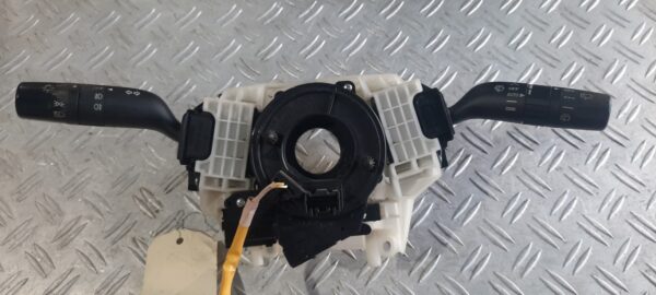 20250702_204147.jpg Bloc lumini cu manete si spira airbag Mazda 3