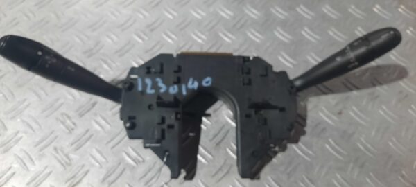 Bloc lumini cu manete Citroen C5 cod 96655323XT
