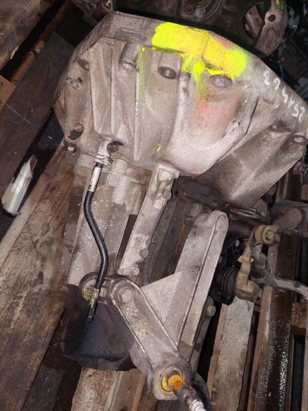 Cutie viteze manuala 5 Trepte Renault Clio 3 1.6 16V cod motor K4M cod JH3147