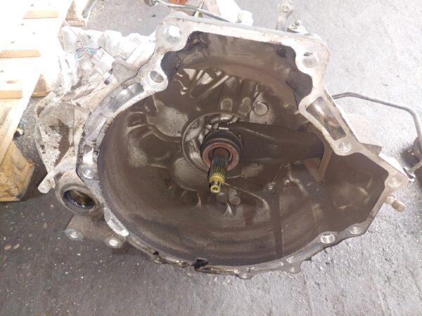 20250717_151726.jpg Cutie viteze manuala 6 Trepte Mazda 5 2.0 d cod motor RF7J cod D2C4-B