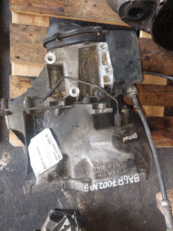 20250717_152439-rotated-1.jpg Cutie viteze manuala 5 Trepte Ford Fiesta 1.5 TDCI cod motor XVJB cod BA6R-7002-ABB