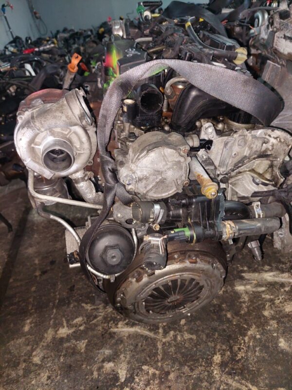 Motor fara anexe  Peugeot Citroen 1.6 hdi cod motor 9H01 109 cp an 2009