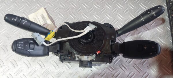 Bloc lumini cu manete si spira volan Citroen C3 cod 96643946XT 12276505