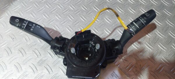 Bloc lumini cu manete si spira volan HYUNDAI TUCSON cod 93480-1Y000 120004400