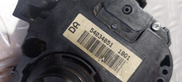 Bloc lumini cu manete si spira volan Nissan Almera II cod 54034851