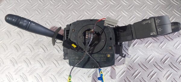 Bloc lumini cu manete si spira volan Renault Laguna II cod 344 484 01 AR 8200002461