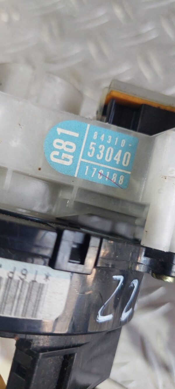 Bloc lumini cu manete si spira volan LEXUS IS200 cod 84310-53040 17C188