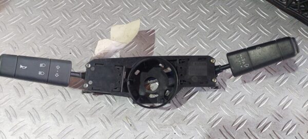 20250719_184234.jpg Bloc lumini cu manete CITROEN XANTIA
