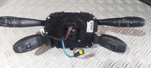 Bloc lumini cu manete si spira volan Peugeot 207 SW cod 96657280XT