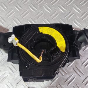 20250719_185531.jpg Bloc lumini cu manete si spira volan Ford Fiesta VI cod 8A6T-13N064-AG