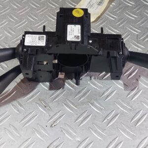20250719_190553.jpg Bloc lumini cu manete si spira volan Volkswagen Passat 2005-2011 cod 3C5 953 513 C