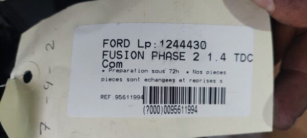 20250719_190808-rotated-1.jpg Bloc lumini cu manete si spira volan Ford Fusion