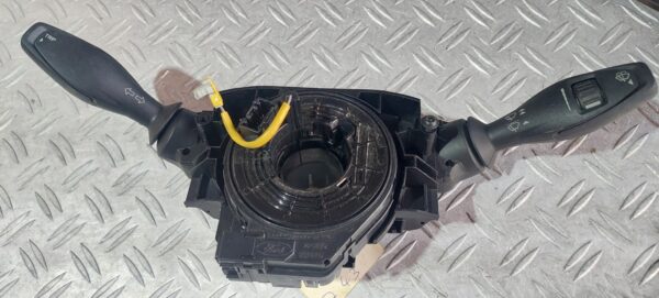 Bloc lumini cu manete si spira volan VW Golf 4 cod 4B0 953 503 F
