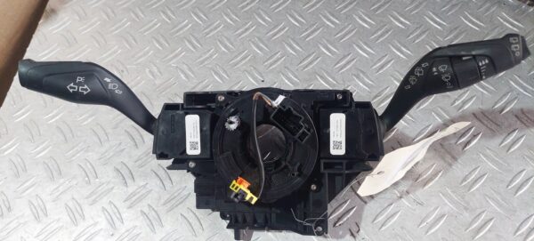 20250719_192801.jpg Bloc lumini cu manete si spira volan FORD B-MAX cod 8A6T-13N064-BH