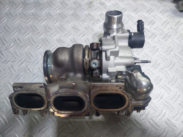Turbosuflanta RENAULT Captur (J5_, H5_) 1.3 TCe cod motor H5HA490 H5H49 cod 8839600008