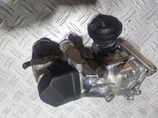 EGR AUDI A3 Hatchback (8P1) 1.6 TDI cod motor CAY cod : 0280751016