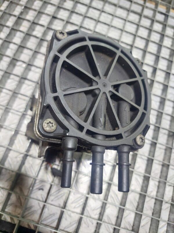 Carcasa Filtru Combustibil Citroen C6 2.7 HDI PSA cod motor UHZ 204 Cp cod : 6650473120