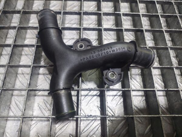 Conducta lichid racire Peugeot 407 2.7 HDI PSA cod motor UHZ 204 Cp cod : 1320411