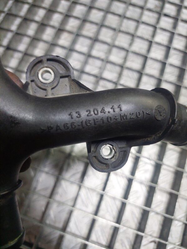 Conducta lichid racire Peugeot 407 2.7 HDI PSA cod motor UHZ 204 Cp cod : 1320411