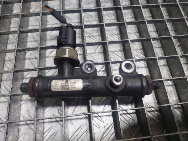 Rampa Injectoare Peugeot 407 2.7 HDI PSA cod motor UHZ 204 Cp cod : A2C20001297
