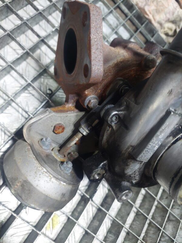 20250725_183128-rotated-1.jpg Turbina MAZDA 6 2.2 D Euro 4 cod motor RF7J cod : VJ36