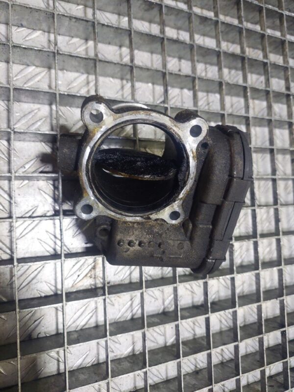 20250725_184935-rotated-1.jpg Clapeta acceleratie PEUGEOT Boxer 2.2 HDI cod 4H03 cod BK2Q-9E926-AC