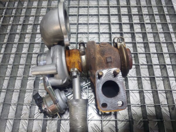 Turbina FORD Fiesta Mk6 1.5 TDCI cod motor UGJC cod 9673283680