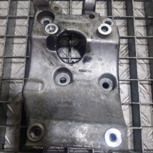 20250725_191542-rotated-1.jpg Suport compresor AC Ford Fusion 1.5 diesel cod motor UGJC cod AV2Q-8D611-AB