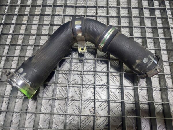 Furtun tubulatura intercooler FORD Kuga Mk1 SUV 1.5 TDCI cod motor UGJC cod : 9677237680