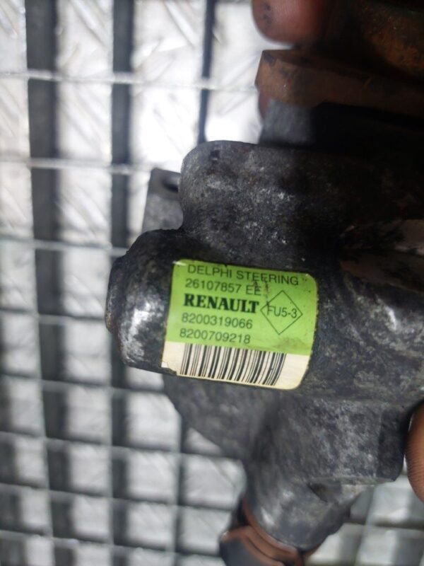 Pompa servodirectie Renault Laguna 2.0 DCI M9R761 cod 8200319066