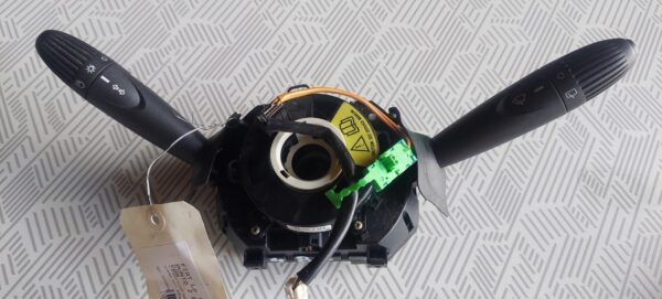 20250728_180554.jpg Bloc lumini cu manete si spira volan Fiat Punto 2 1.4 i Cod 735337940