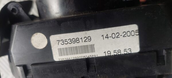 20250728_180938-rotated-1.jpg Bloc lumini cu manete si spira volan Fiat Panda 2006 1.1 i Cod 735398129