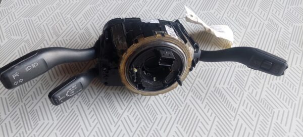 Bloc lumini cu manete si spira volan Audi Q7 3.0 TDI Cod 4F0953549B