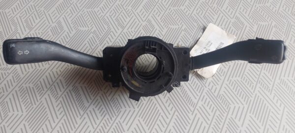 20250728_193024.jpg Bloc lumini cu manete si spira volan Audi A6 C5 Cod 8L0953513G