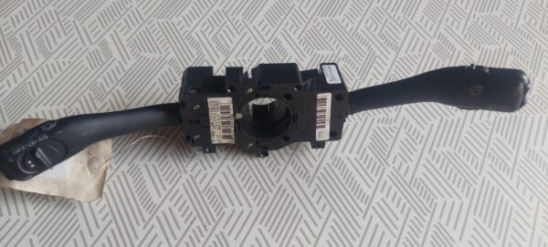 Bloc lumini cu manete si spira volan Audi A6 (4B, C5) 1997-2005 2.5 Tdi Cod 8L0953513H