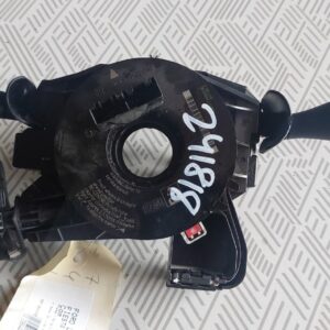 20250729_181205.jpg Bloc lumini cu manete si spira volan FORD FIESTA V 1.3 i