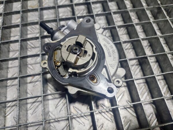 20250818_174302.jpg Pompa vacuum Citroen C4 Picasso (2) 1.2 THP cod 9812133880