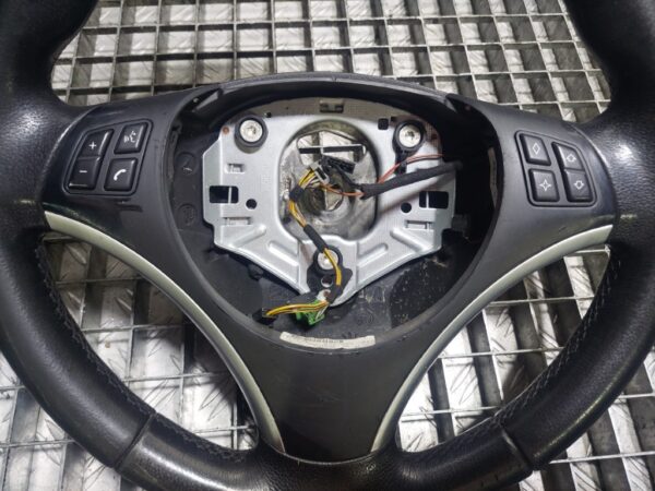 Volan BMW seria 1 (E88) cabrio COD 676989501 ( BL-58)