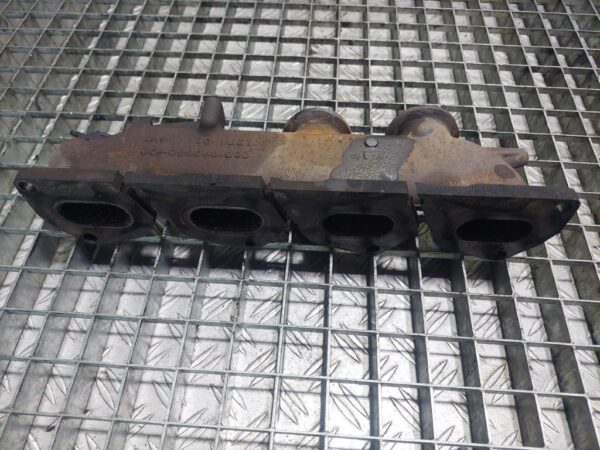 Galerie evacuare PEUGEOT 407 2.2 HDI 4HT 170 Cp Cod 9681890680