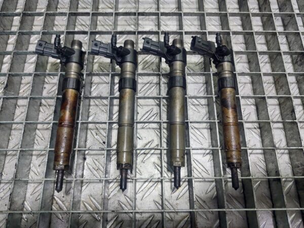 20250826_182330.jpg Injector PEUGEOT 607 Sedan 2.2 HDI 4HT 170 Cp Cod 9659228880