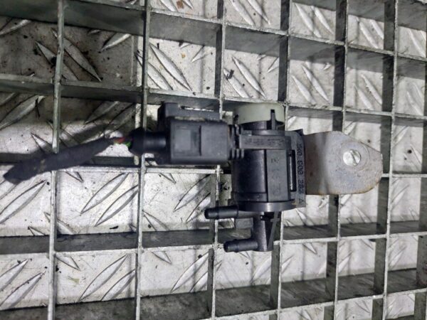 Electrovalva Vacuum Audi A6 C5 Sedan (4B2) 1.9 TDI BMM cod 1K0906283A