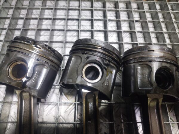 Biela Piston Peugeot Boxer cod mot 4H03 2.2 HDI