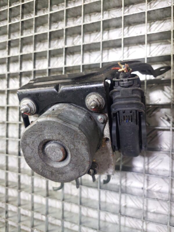 Pompa abs SUZUKI SWIFT cod 56110-60P A0